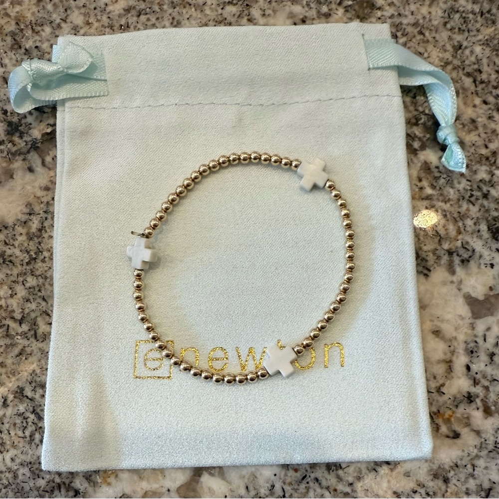 eNewton 3mm off white cross bracelet